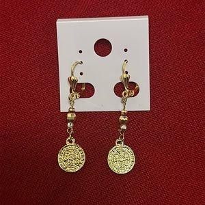 Aretes de sanbenito